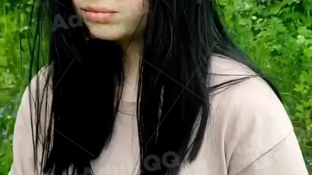 Закладчицу трахнули в рот, опустив на колени выебали в жопу 🔞 Спортики наказали | AdultQQ.COM